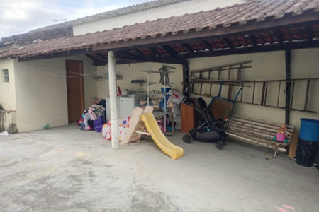 Casa com 5 dormitórios à venda, 200 m² por R$ 650.000,00 - Centro - São Vicente/SP