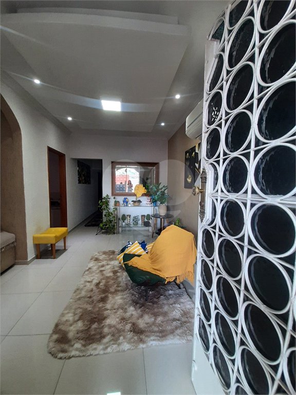Casa à venda com 4 quartos, sendo 1 suíte, em Senador Camará, Rio de Janeiro, RJ
