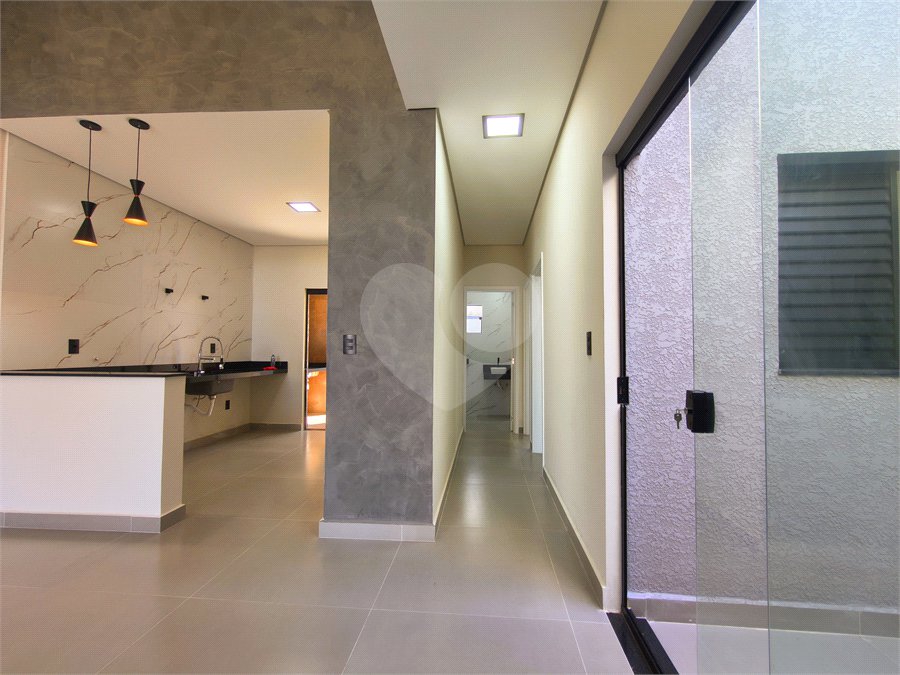 Casa à venda com 3 quartos, sendo 1 suíte, no condomínio Horto Florestal Villagio, Sorocaba - SP