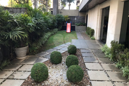Apartamento à venda com 4 quartos, sendo 3 suítes, em Indianópolis, São Paulo, SP