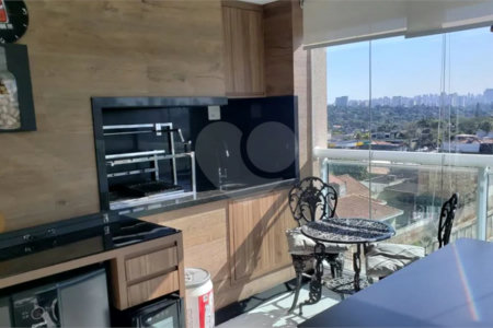 Apartamento à venda com 3 suítes em Vila Alexandria, São Paulo, SP