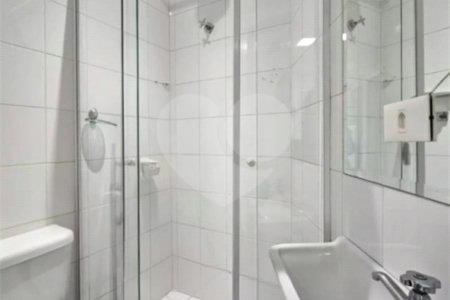 Apartamento à venda com 3 quartos, sendo 1 suíte, em Riviera de São Lourenço, Bertioga, SP