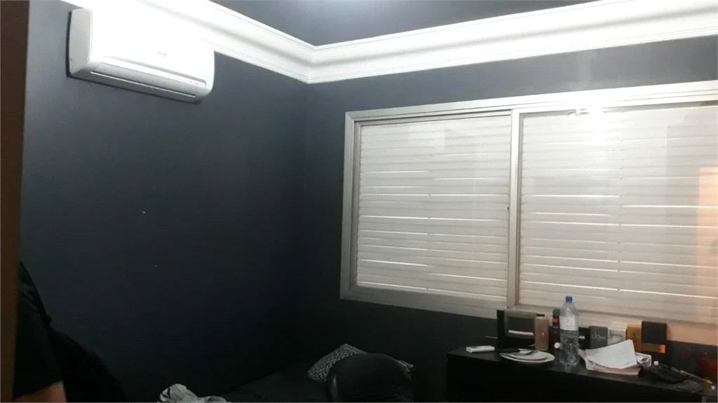 Apartamento à venda com 3 quartos, sendo 1 suíte, em Real Parque, São Paulo, SP
