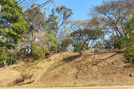Sobrado à venda com 4 quartos, sendo 1 suíte,  em Parque dos Príncipes, São Paulo, SP