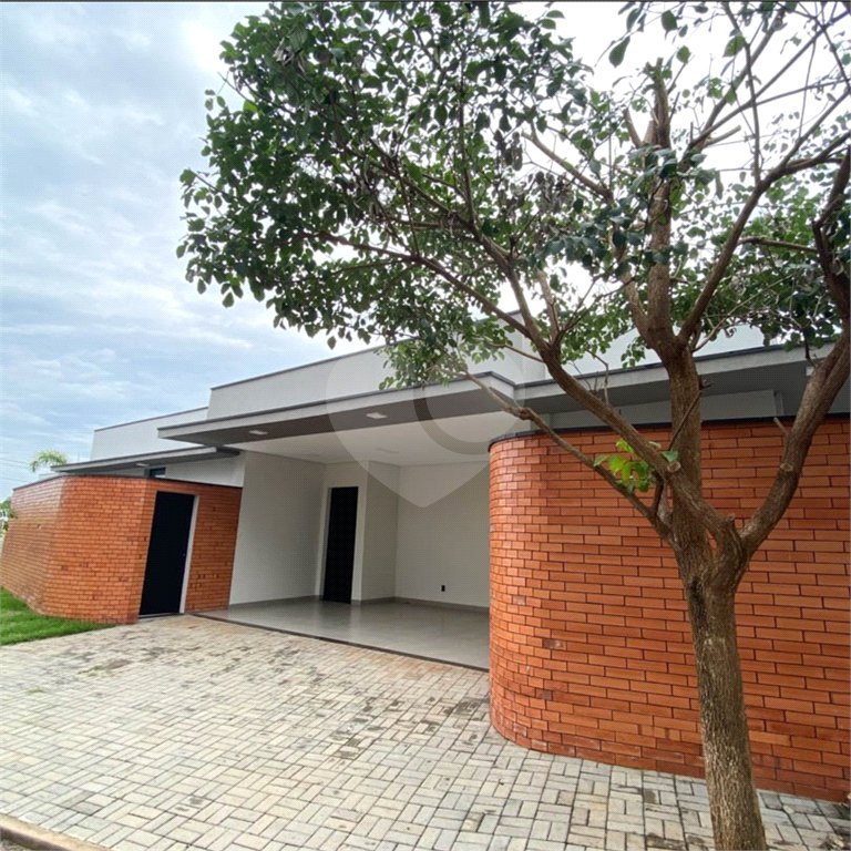 Casa à venda com 2 quartos, sendo 1 suíte, em Jardim Residencial Vale do Campo, Araraquara, SP