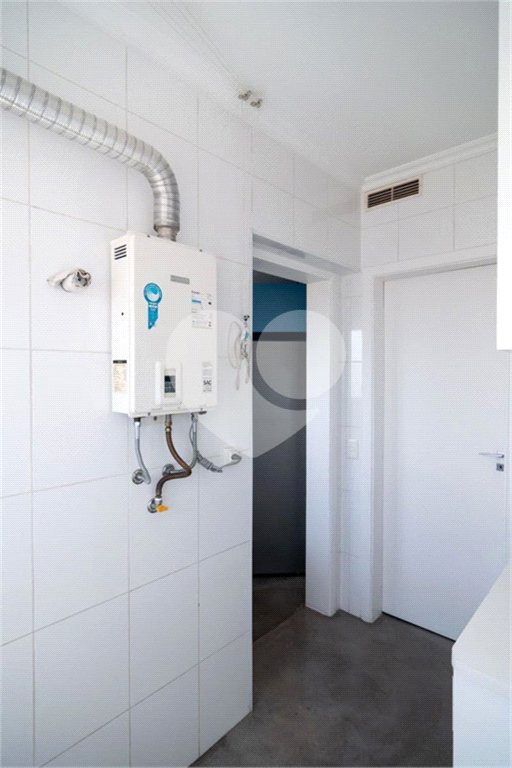 Apartamento à venda com 2 quartos, sendo 1 suíte, em Campo Belo, São Paulo, SP