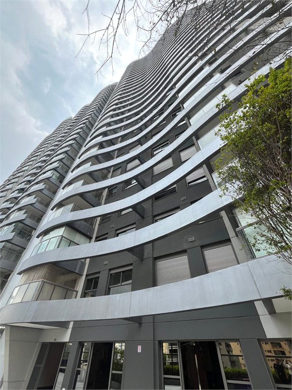 Apartamento à venda com 1 quarto em Santo Amaro, São Paulo, SP