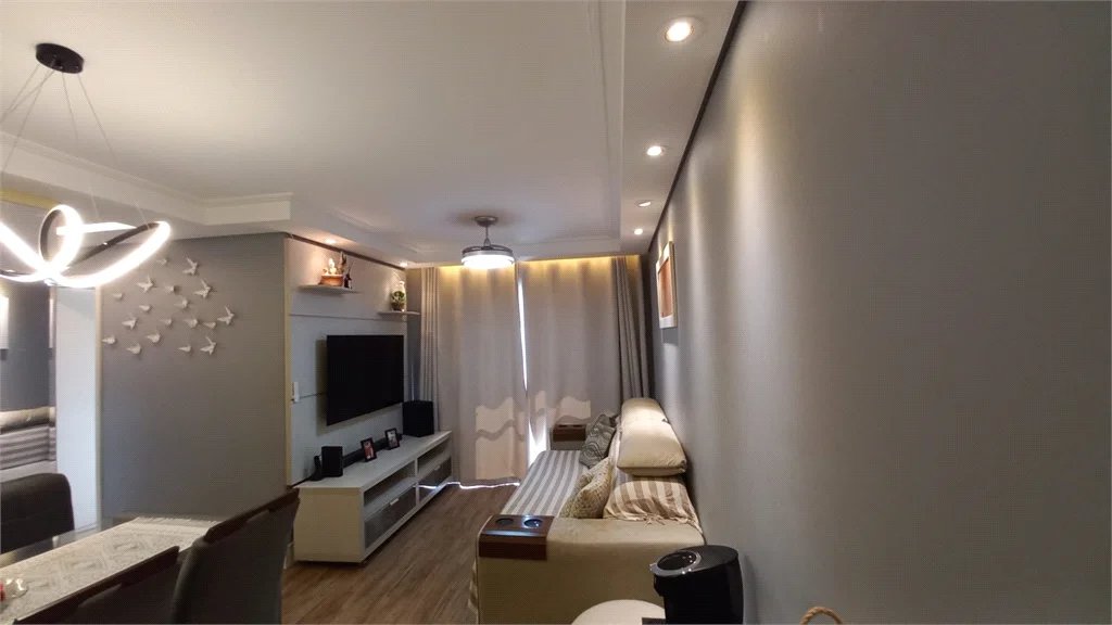 Apartamento à venda com 3 quartos, sendo 1 suíte,  em Jardim Luísa, São Paulo, SP