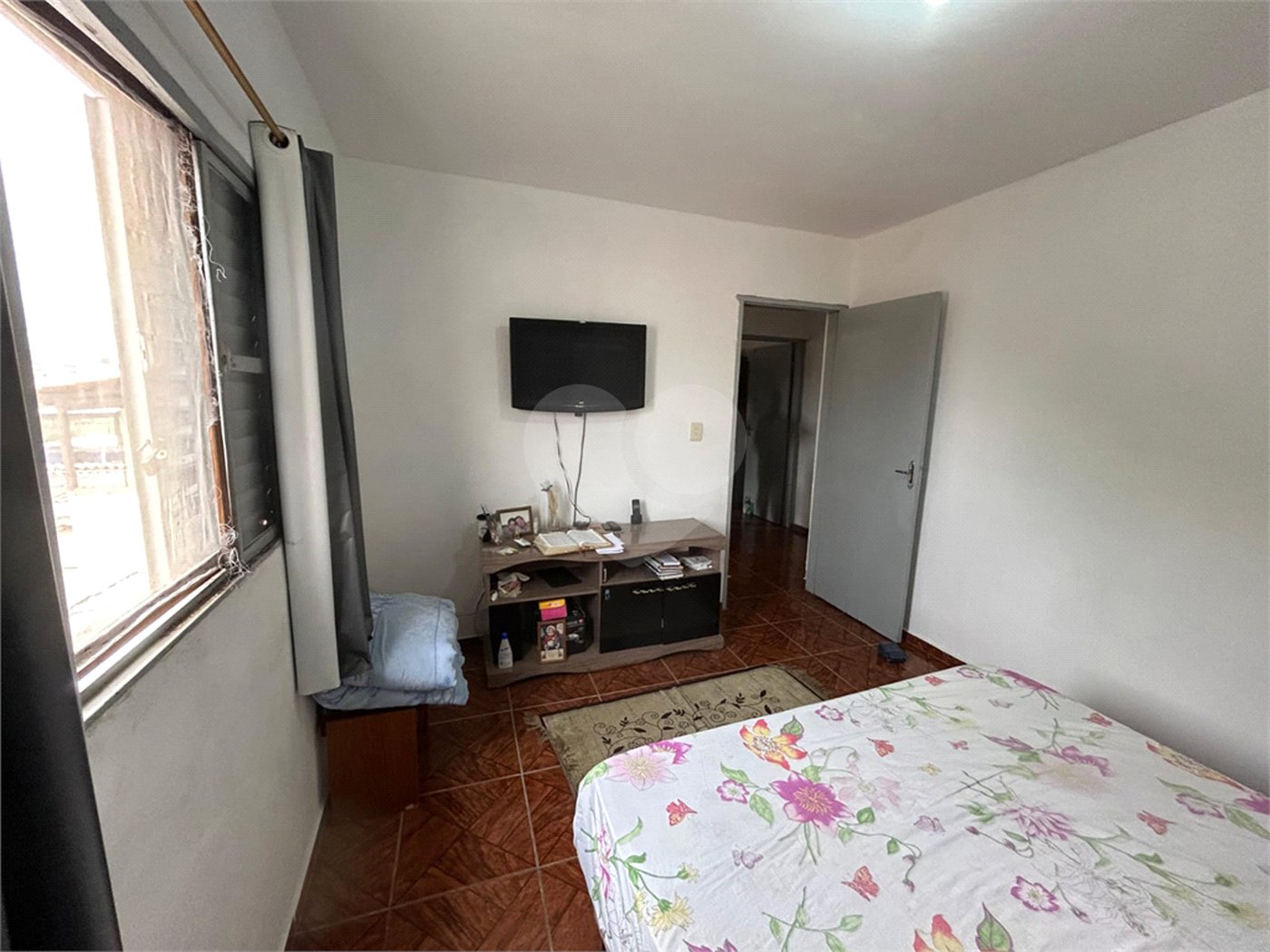 Sobrado à venda com 6 quartos, sendo 1 suíte,  em Vila do Encontro, São Paulo, SP