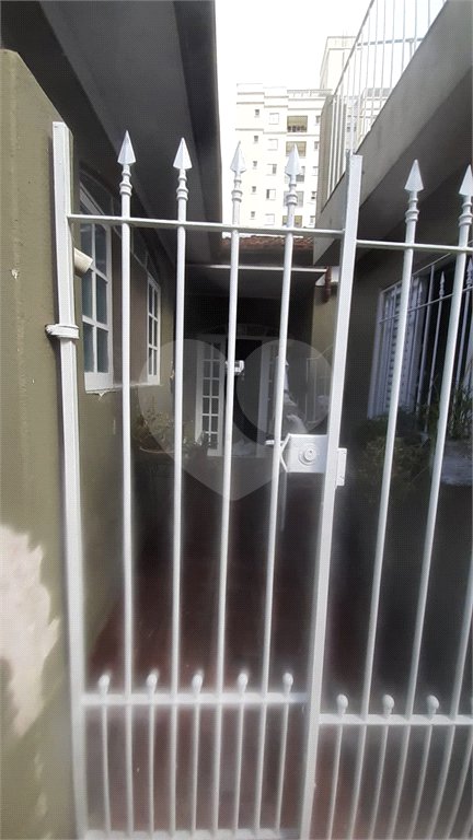 Sobrado à venda com 6 quartos, sendo 1 suíte, em Santa Teresinha, São Paulo, SP