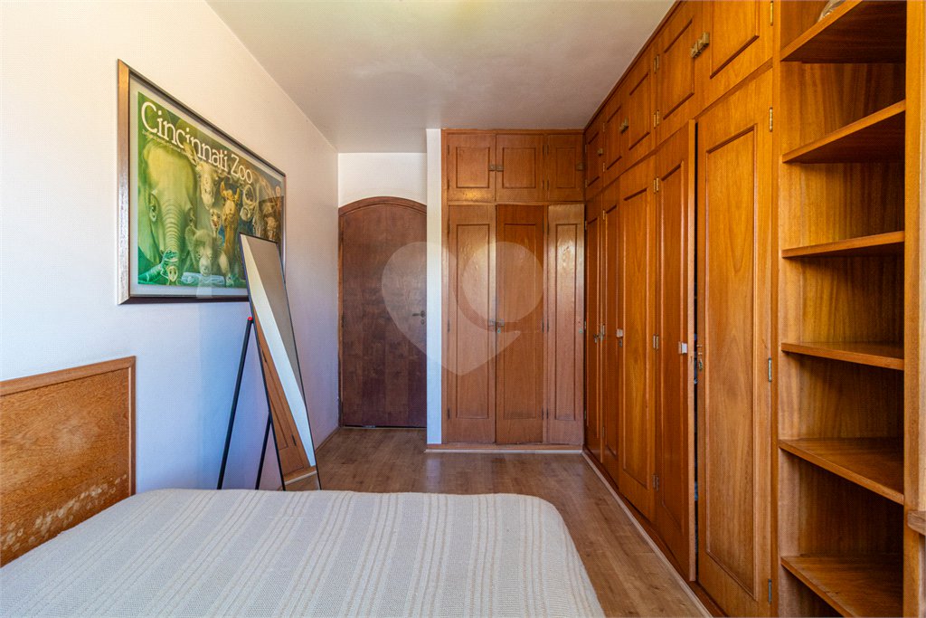 Casa de Vila à venda com 4 quartos, sendo 2 suítes, em Alto da Boa Vista, São Paulo, SP