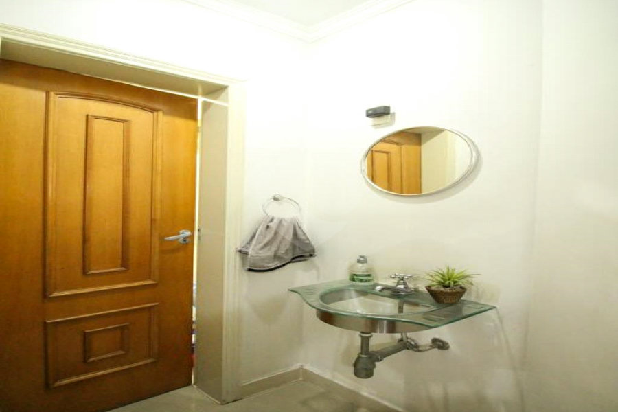 Casa à venda com 5 quartos, sendo 3 suítes, em Santana, São Paulo, SP