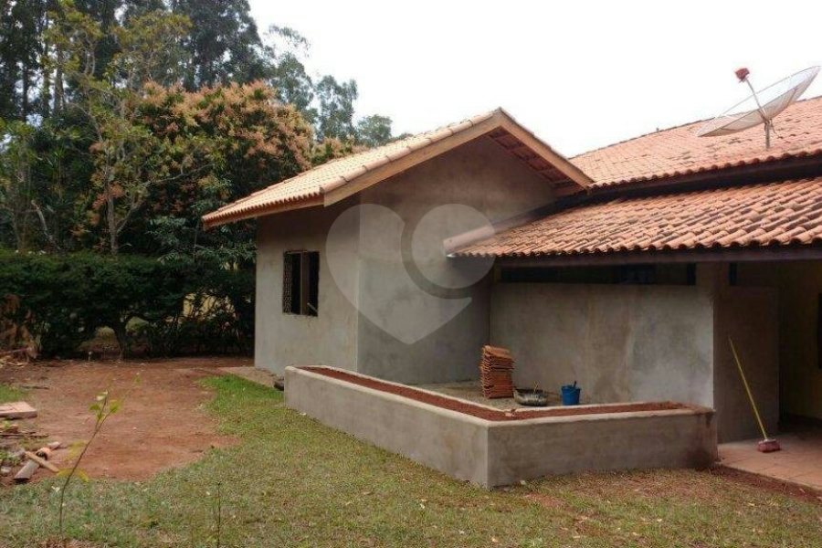 Casa Térrea à venda com 3 quartos, sendo 2 suítes, no Centro, Águas de Santa Bárbara, SP