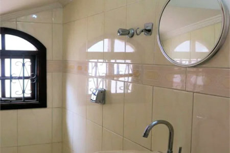 Casa à venda com 3 suítes em Vila Sônia, São Paulo, SP