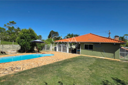 Casa em condomínio à venda ou para alugar com 3 quartos, sendo 1 suíte,  em Village da Serra, Araçoiaba da Serra, SP
