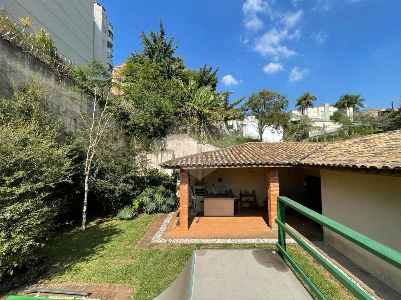 Casa à venda com 4 quartos, sendo 1 suíte, em Vila Morumbi, São Paulo, SP