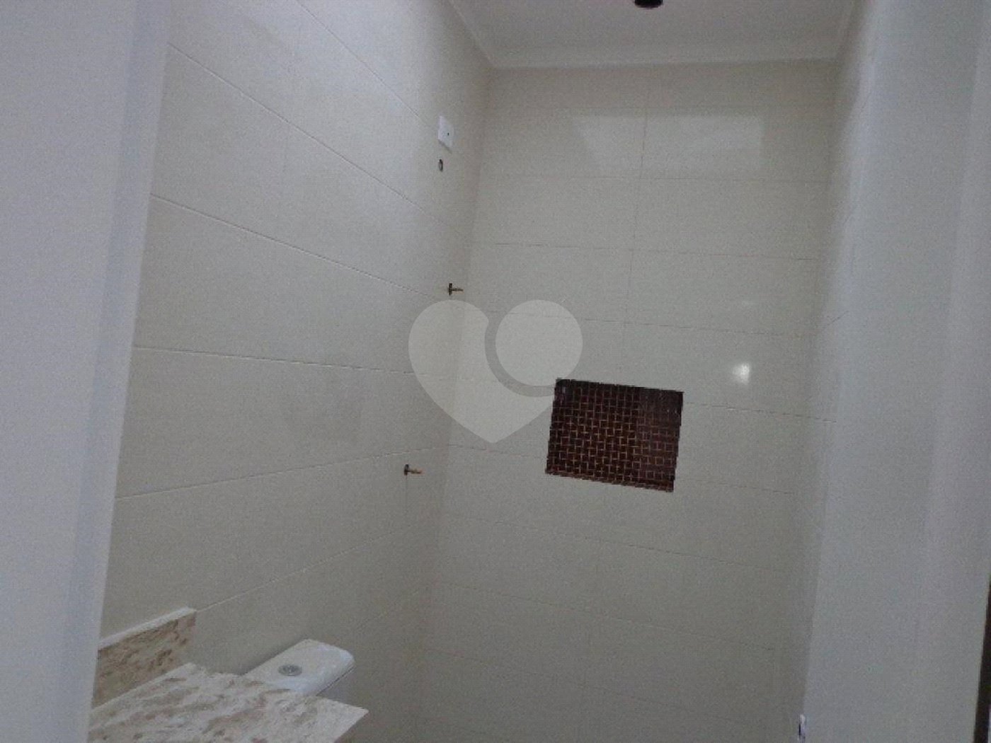Casa à venda com 3 quartos, sendo 1 suíte,  no condomínio Professor Teot?nio Monteiro de Barros Filho, São Paulo - SP
