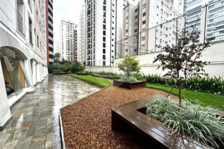 Apartamento à venda com 2 quartos em Moema, São Paulo, SP