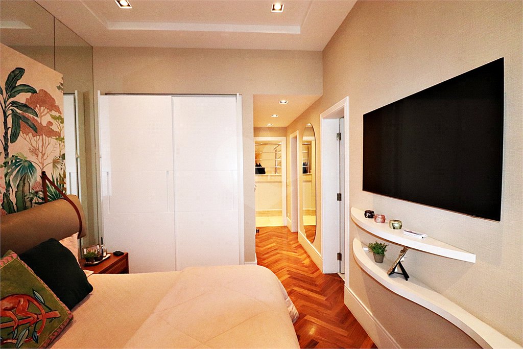Apartamento à venda com 4 quartos, sendo 3 suítes, em Santana, São Paulo, SP