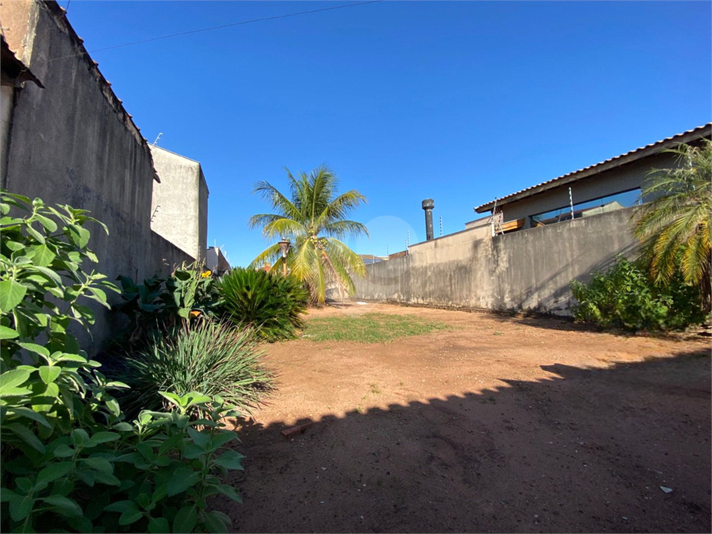 Casa à venda com 3 quartos, sendo 2 suítes, no Centro, Três Lagoas, MS