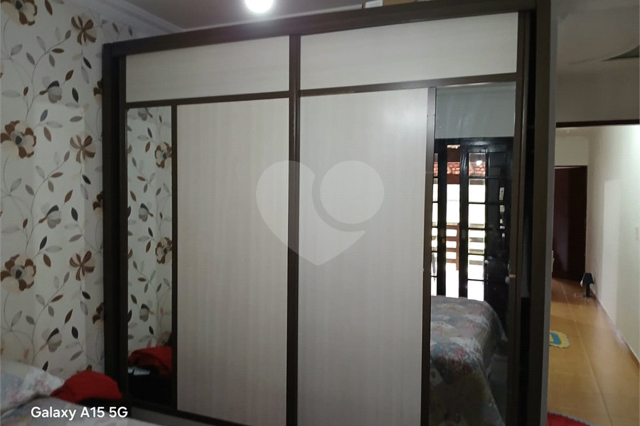 Sobrado à venda com 3 quartos, sendo 1 suíte, em Itaquera, São Paulo, SP