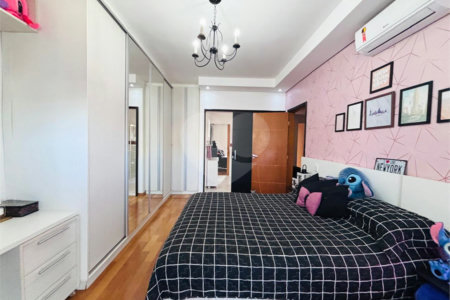 Casa à venda com 4 quartos, sendo 2 suítes, no condomínio Carmen Blanco, Sorocaba - SP