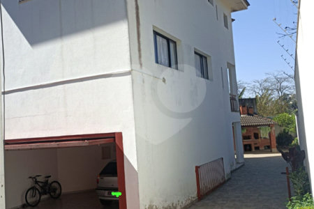 Sobrado à venda com 5 quartos, sendo 4 suítes,  em Rolinópolis, São Paulo, SP