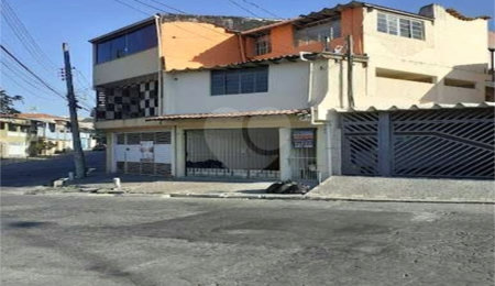Sobrado à venda com 6 quartos, sendo 1 suíte,  em Jardim Las Vegas, Guarulhos, SP