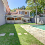 Casa à venda com 5 quartos, sendo 3 suítes, em Alto da Boa Vista, São Paulo, SP