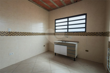 Casa à venda com 3 quartos, sendo 2 suítes, em Jardim Santa Cecília, Guarulhos, SP