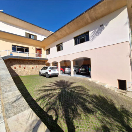 Casa à venda com 4 suítes no condomínio Villa Viana II, Cotia - SP