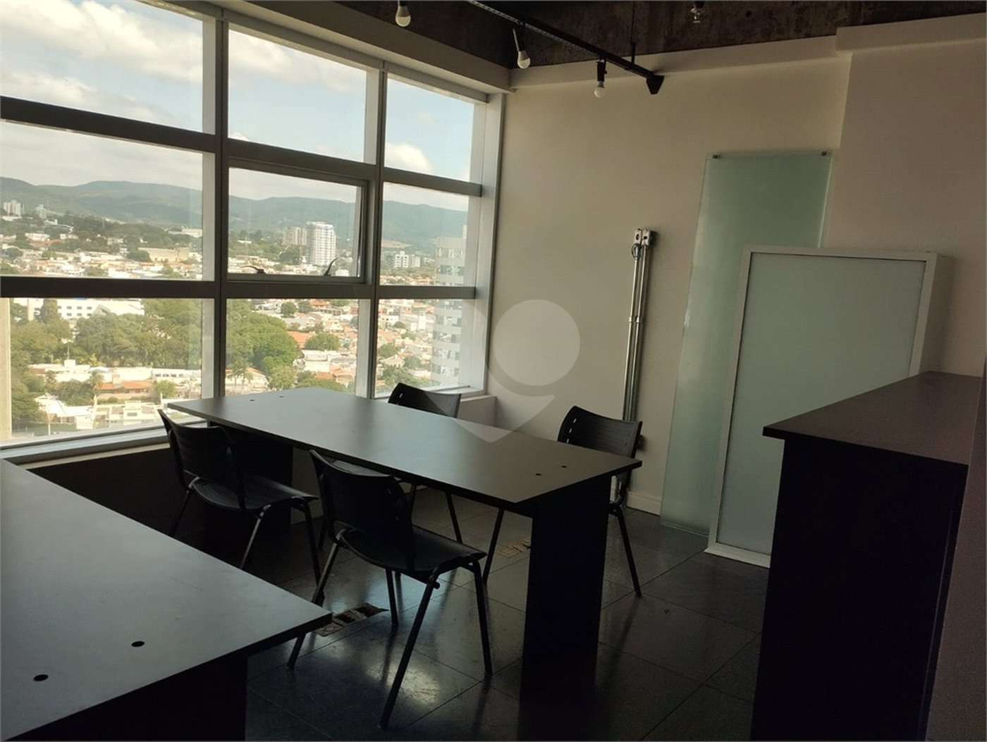 Sala à venda em Chácara Urbana, Jundiaí, SP
