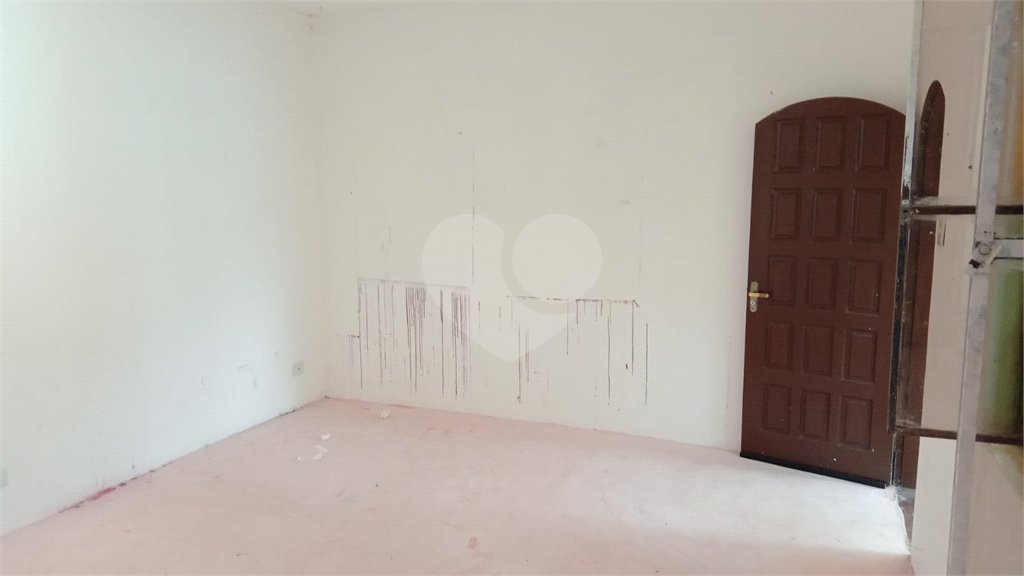 Casa Térrea à venda com 3 quartos, sendo 1 suíte, em Vila Irmãos Arnoni, São Paulo, SP