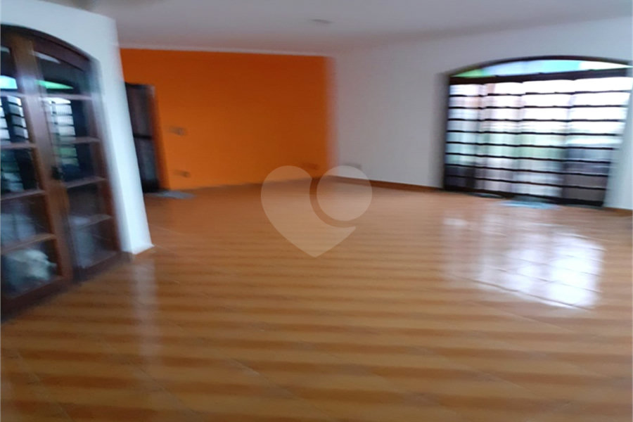 Casa à venda com 3 quartos, sendo 2 suítes, em Parada Inglesa, São Paulo, SP
