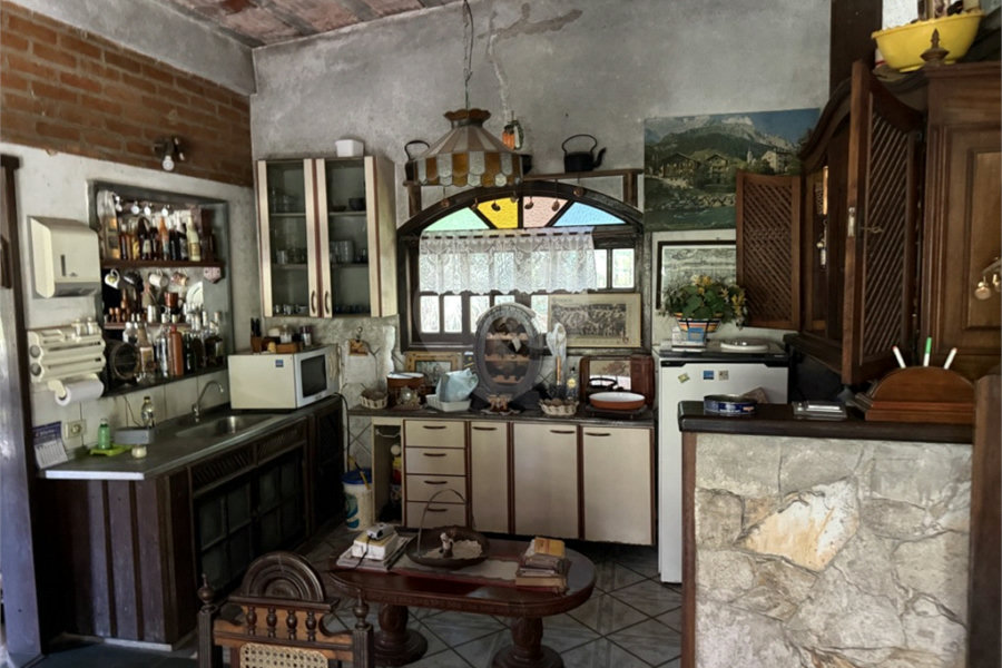 Casa à venda com 4 quartos no condomínio Parque Suiça, Caieiras - SP