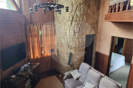 Casa à venda com 4 quartos, sendo 2 suítes, no condomínio Aruã Eco Park, Mogi das Cruzes - SP