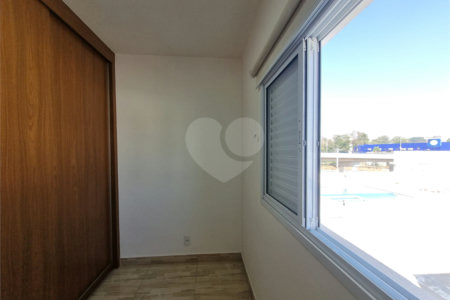 Casa à venda com 3 quartos, sendo 1 suíte, no condomínio Residencial Américo Figueiredo, Sorocaba - SP