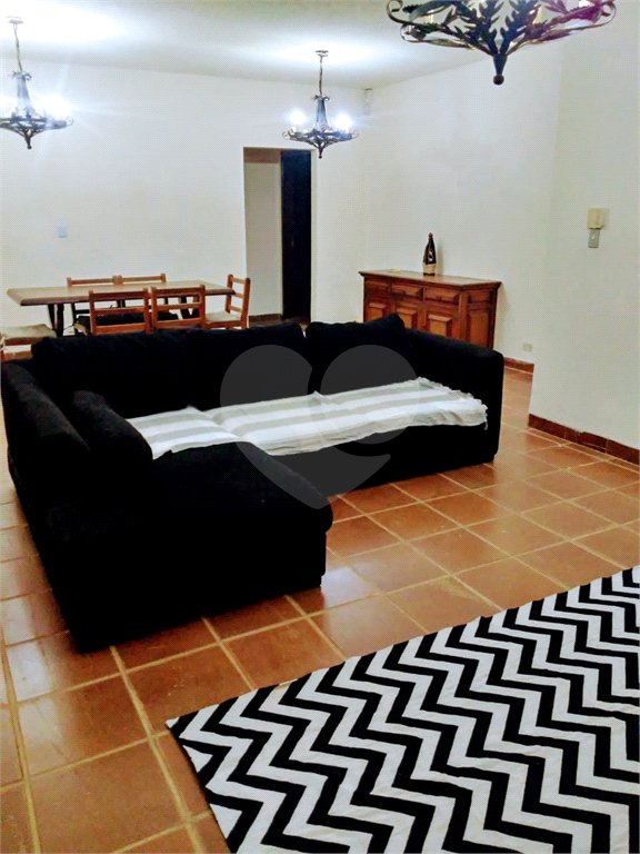 Chácara à venda com 4 quartos em Pirucaia, Mairiporã, SP