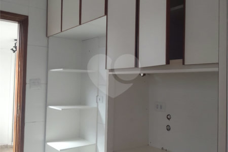 Casa à venda com 3 quartos, sendo 1 suíte, no Centro, Mogi das Cruzes, SP