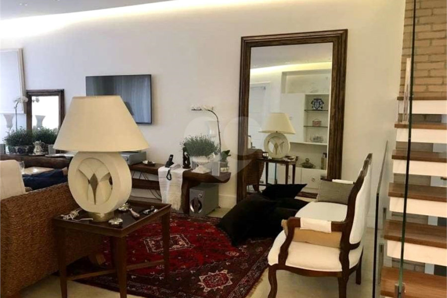 Casa à venda com 4 suítes em Vila São Francisco, São Paulo, SP