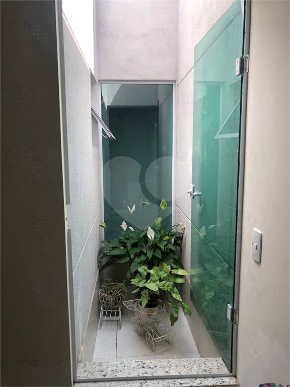 Casa à venda com 3 quartos, sendo 1 suíte, no condomínio Professora Romilde Nogueira de Sá, São Paulo - SP