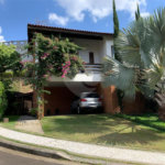 Casa à venda com 4 quartos, sendo 2 suítes, no condomínio Residencial Ypê Branco II, São Paulo - SP