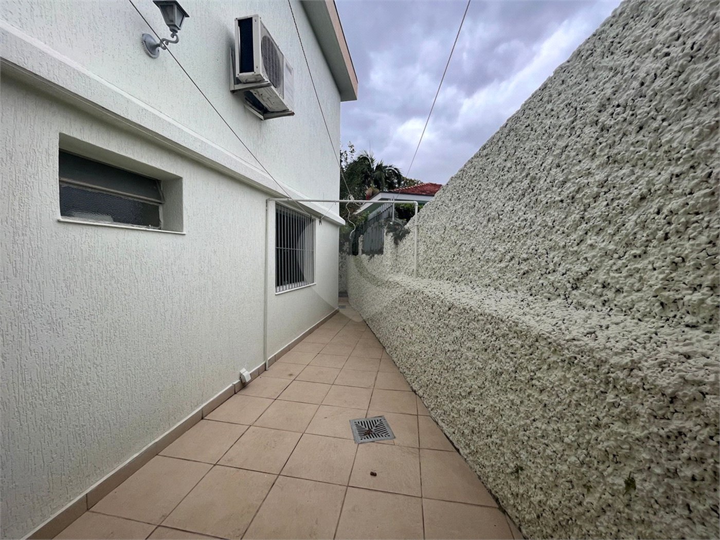 Casa à venda com 4 quartos, sendo 3 suítes, em Jardim França, São Paulo, SP