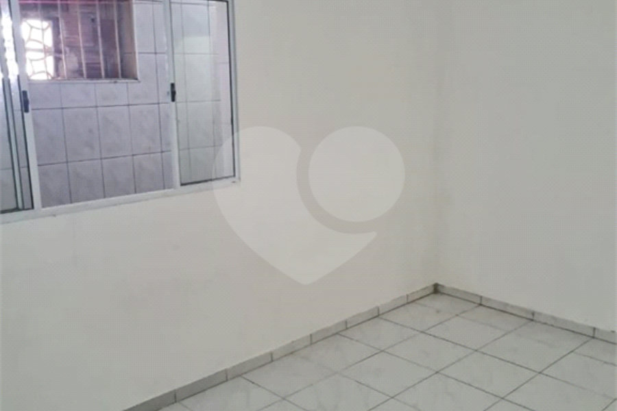 Casa à venda com 5 quartos, sendo 2 suítes, em Parque Novo Mundo, São Paulo, SP