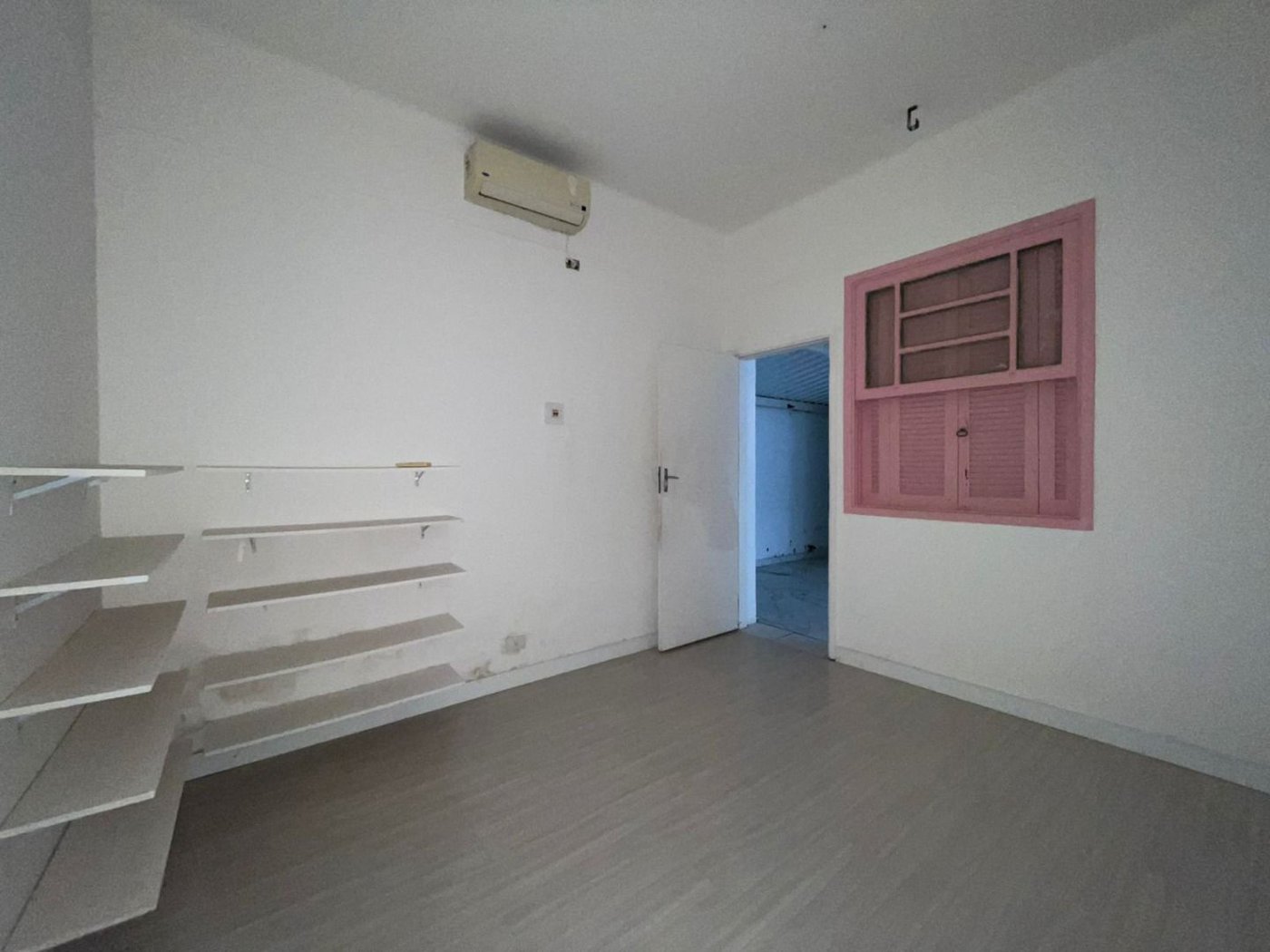 Casa com 5 dormitórios à venda, 232 m² por R$ 4.260.000,00 - Embaré - Santos/SP