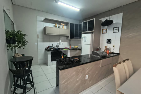 Casa à venda com 3 quartos, sendo 1 suíte, em Núcleo Residencial Professor Carlos Aldrovandi, Indaiatuba, SP