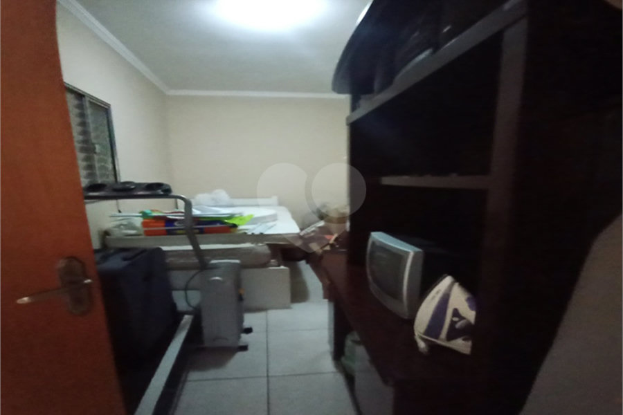 Sobrado à venda com 4 quartos, sendo 1 suíte, em Tremembé, São Paulo, SP