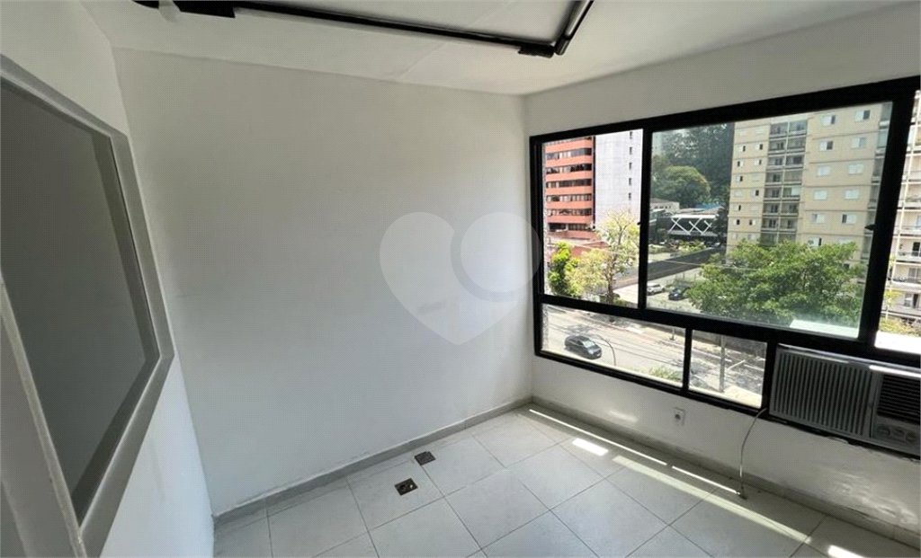 Sala à venda em Jardim Caboré, São Paulo, SP