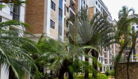 Apartamento à venda com 3 quartos, sendo 1 suíte,  em Cidade São Francisco, São Paulo, SP