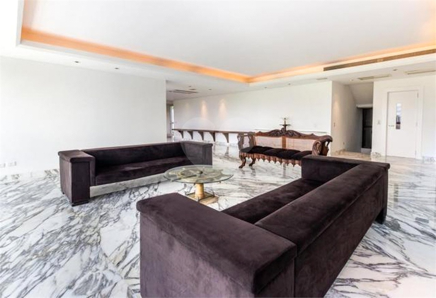 Casa à venda com 6 suítes no condomínio Vitória Régia, São Paulo - SP